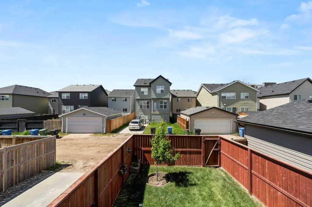 158 Skyview Point Crescent NE Calgary AB T3N 1B6