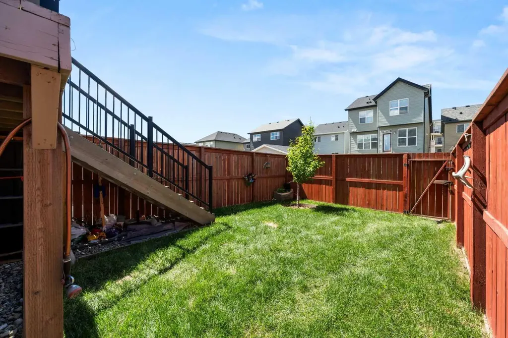 158 Skyview Point Crescent NE Calgary AB T3N 1B6