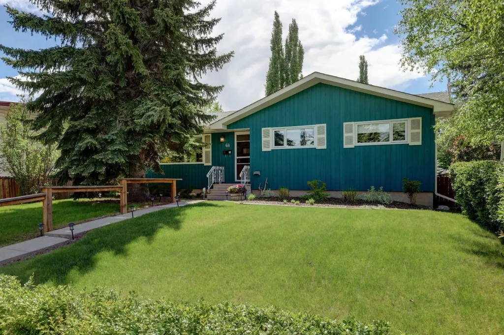 68 Brown Crescent NW Calgary AB T2L1N5