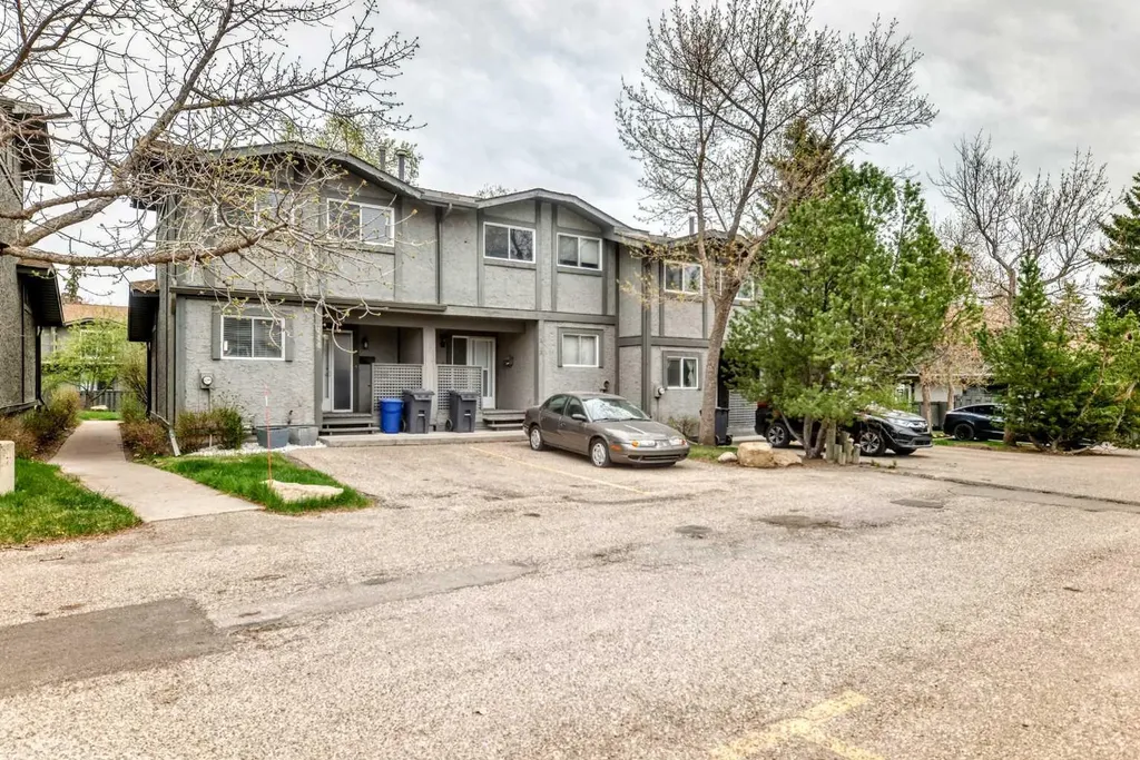 7172 Coach Hill Road SW Calgary AB T3H 1C8