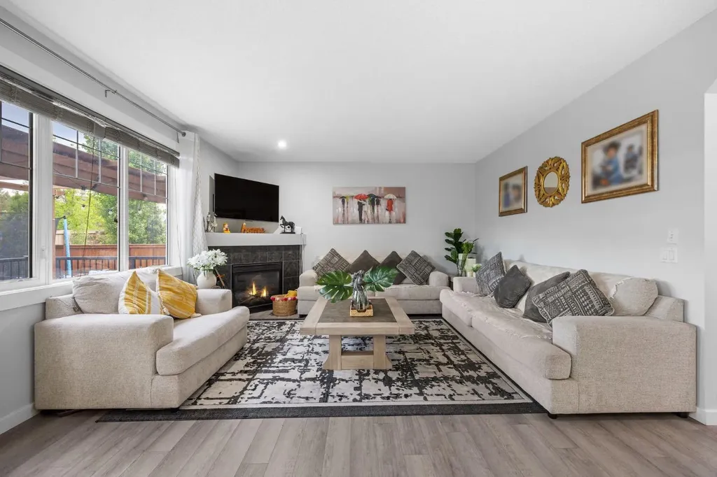 575 Evergreen Circle SW Calgary AB T2Y 0C1