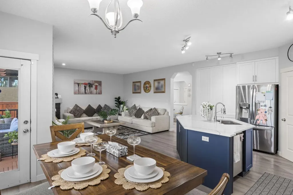 575 Evergreen Circle SW Calgary AB T2Y 0C1