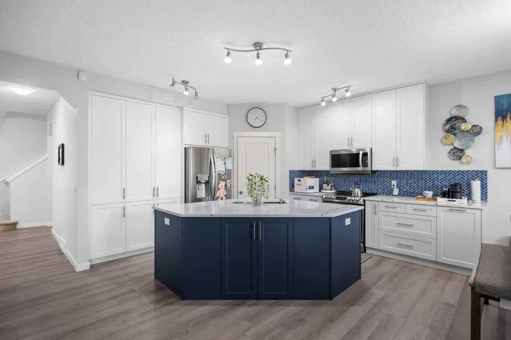 575 Evergreen Circle SW Calgary AB T2Y 0C1