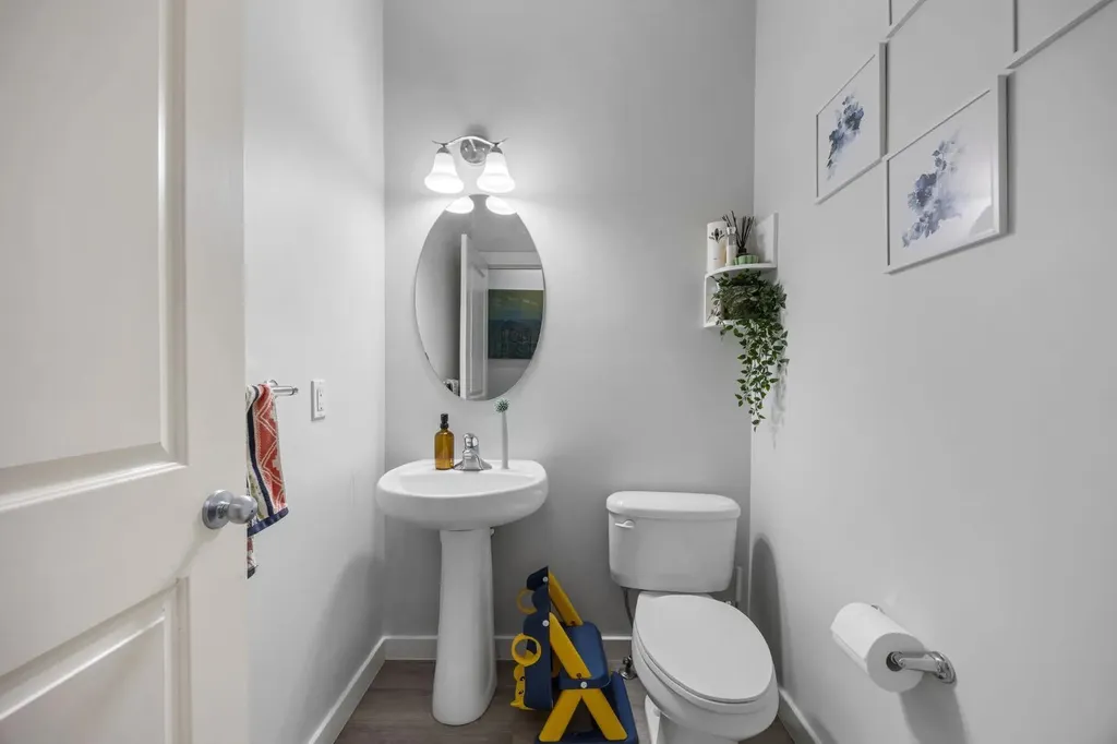 575 Evergreen Circle SW Calgary AB T2Y 0C1