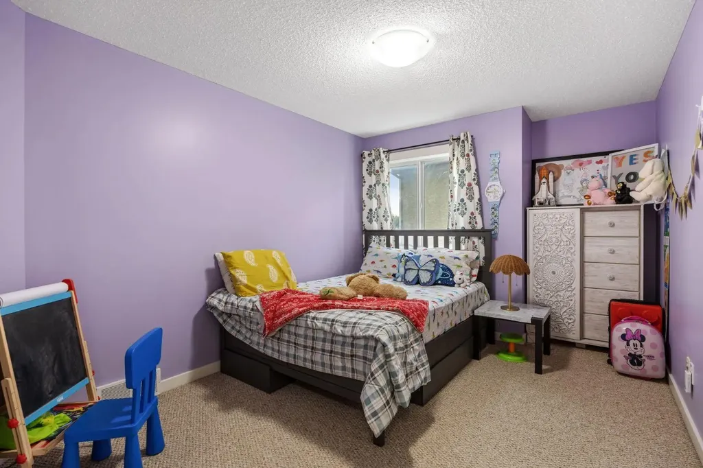 575 Evergreen Circle SW Calgary AB T2Y 0C1
