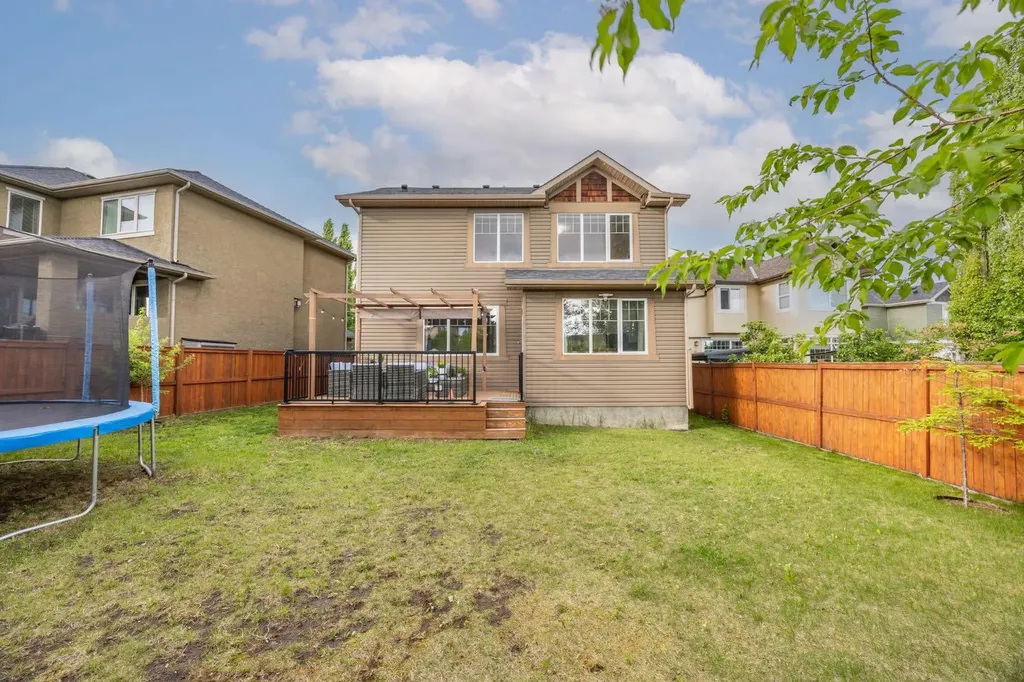 575 Evergreen Circle SW Calgary AB T2Y 0C1