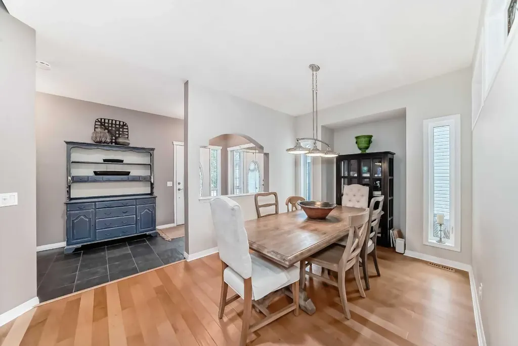 409 Rocky Ridge Bay NW Calgary AB T3G 4H8