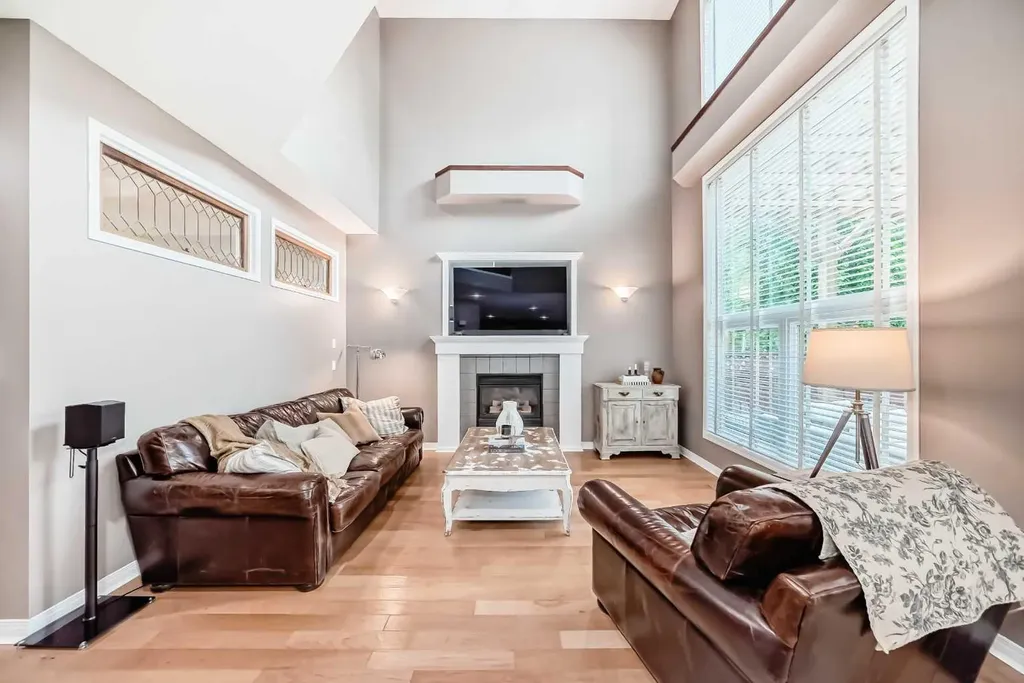 409 Rocky Ridge Bay NW Calgary AB T3G 4H8