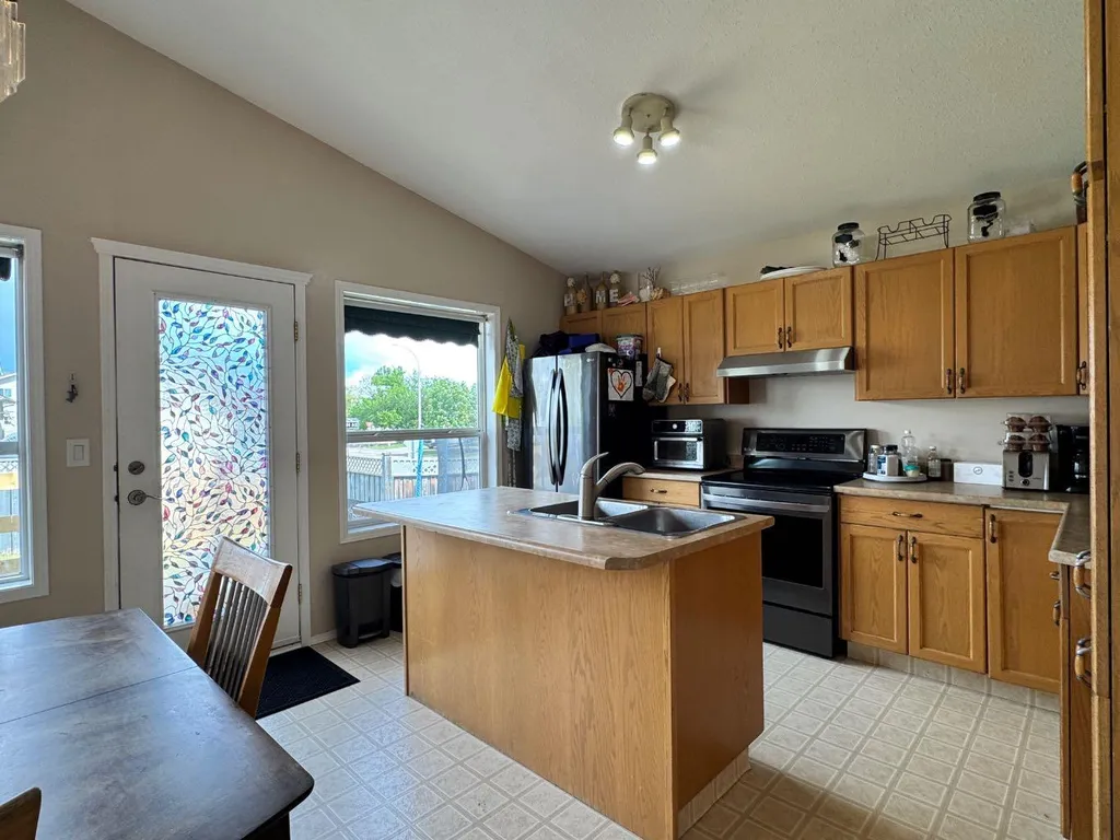 6001 90a Street Grande Prairie AB T8W 2N4