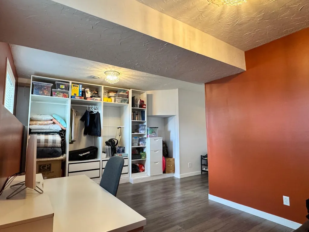 6001 90a Street Grande Prairie AB T8W 2N4