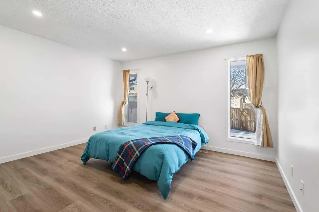 95 Beddington Way NE Calgary AB T3K1M8