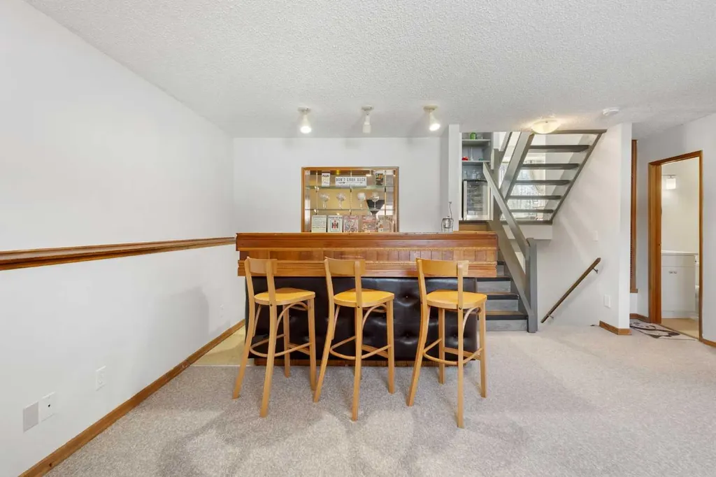95 Beddington Way NE Calgary AB T3K1M8