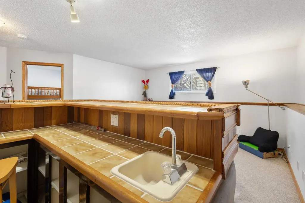 95 Beddington Way NE Calgary AB T3K1M8