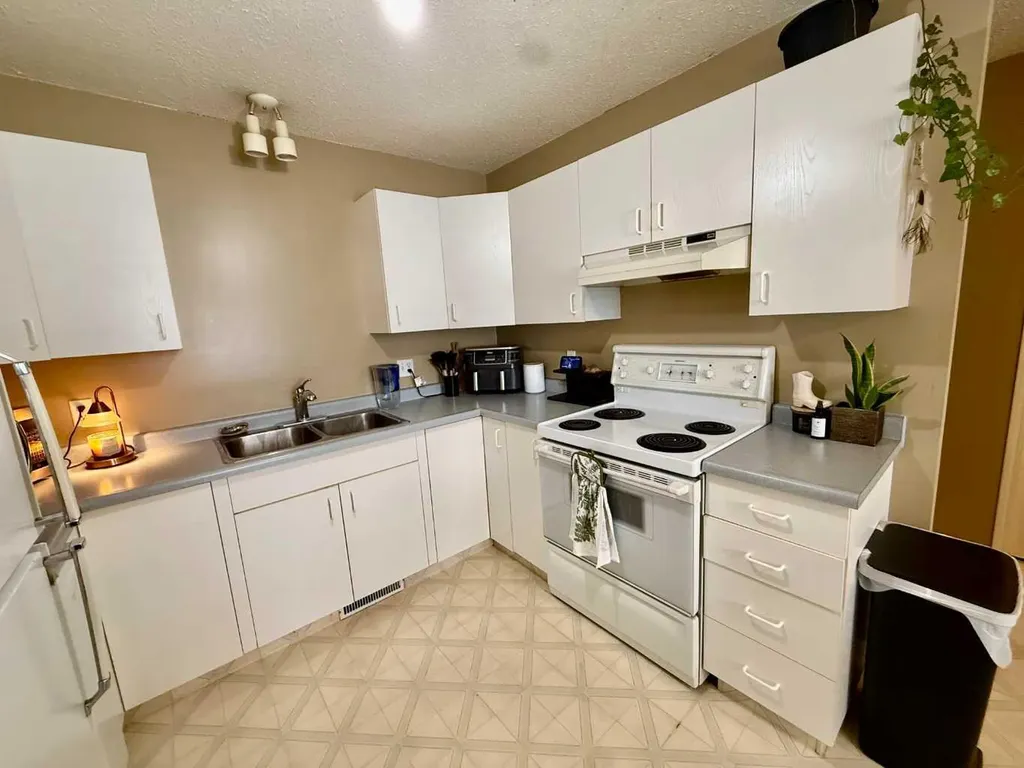 5119 51 Street Provost AB T0B3S0