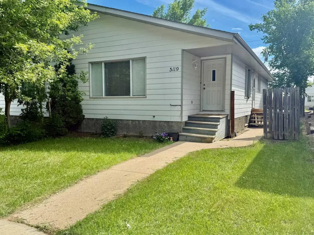 5119 51 Street Provost AB T0B3S0