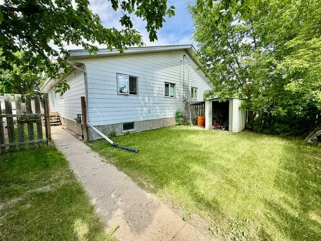 5119 51 Street Provost AB T0B3S0