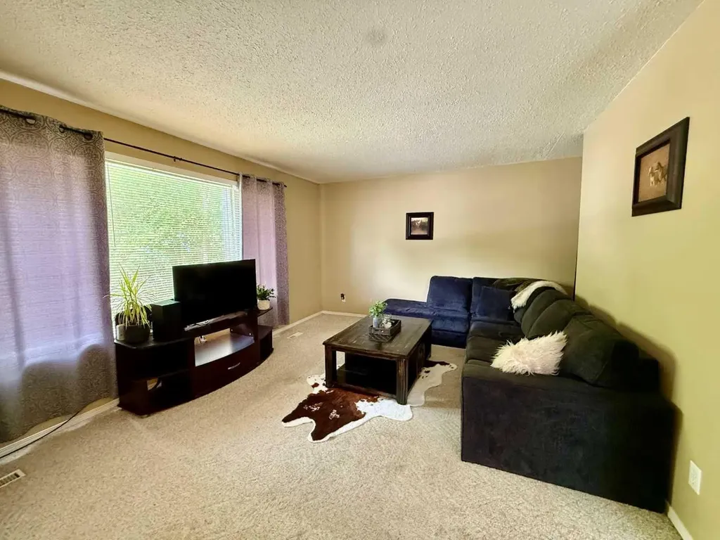 5119 51 Street Provost AB T0B3S0