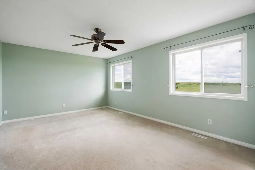 79 Royal Crest Way NW Calgary AB T3G 4M9