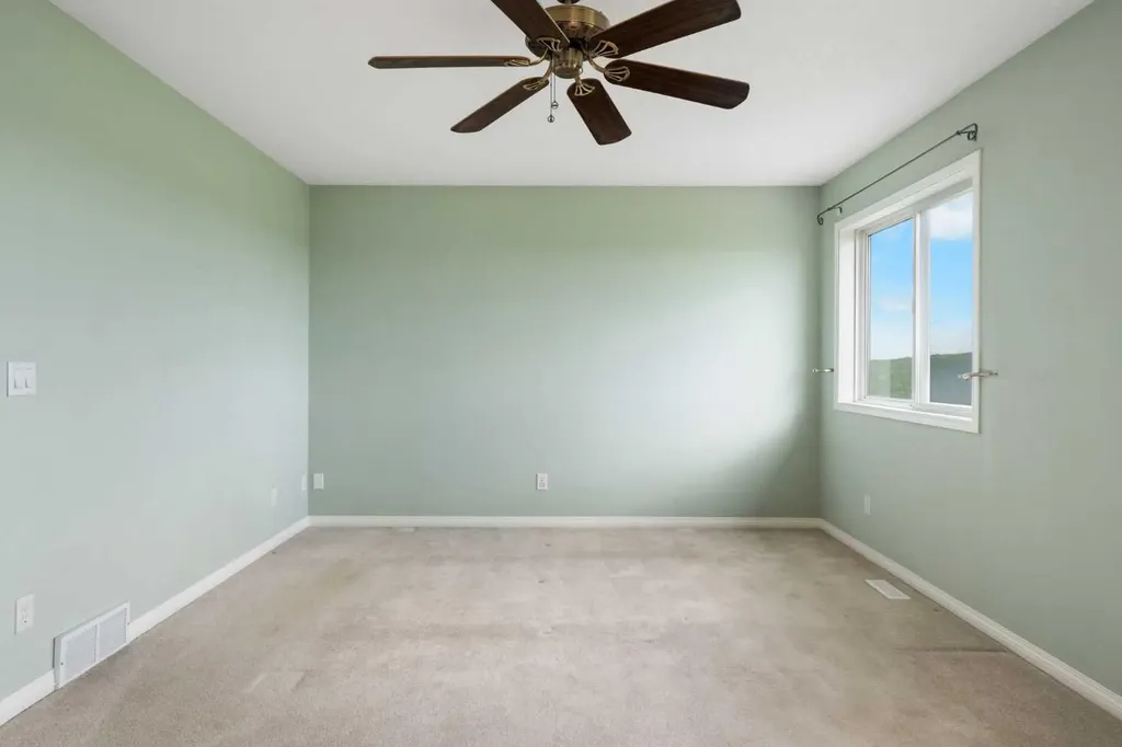 79 Royal Crest Way NW Calgary AB T3G 4M9