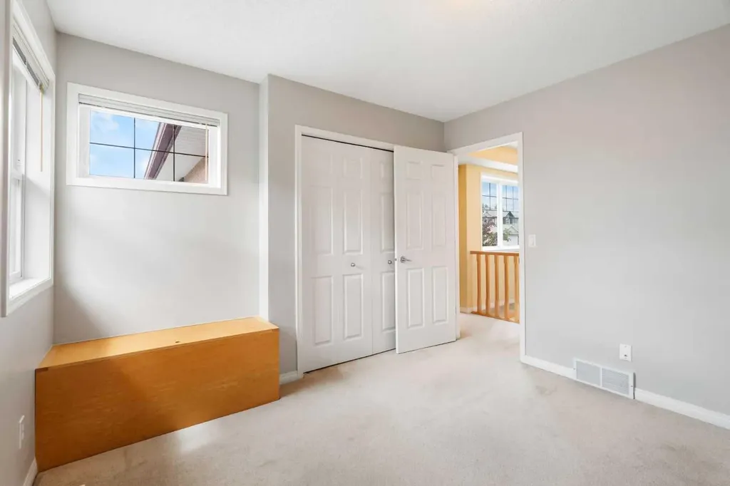 79 Royal Crest Way NW Calgary AB T3G 4M9