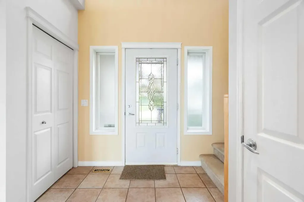 79 Royal Crest Way NW Calgary AB T3G 4M9