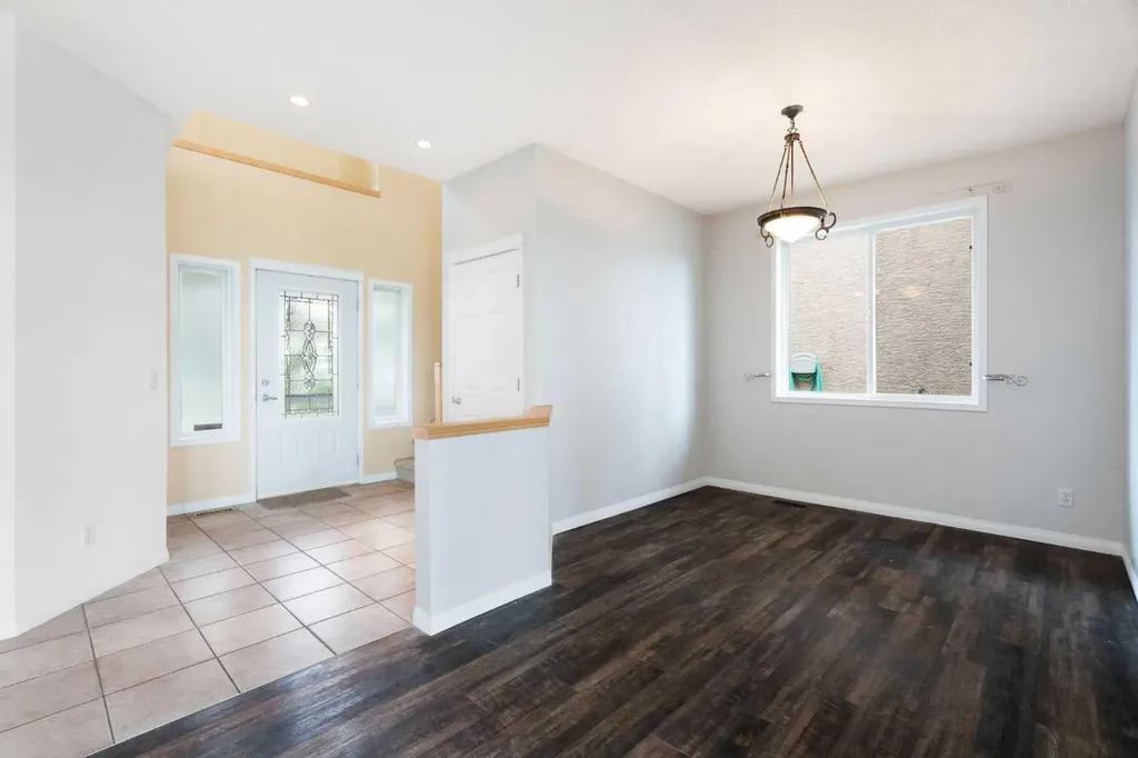 79 Royal Crest Way NW Calgary AB T3G 4M9