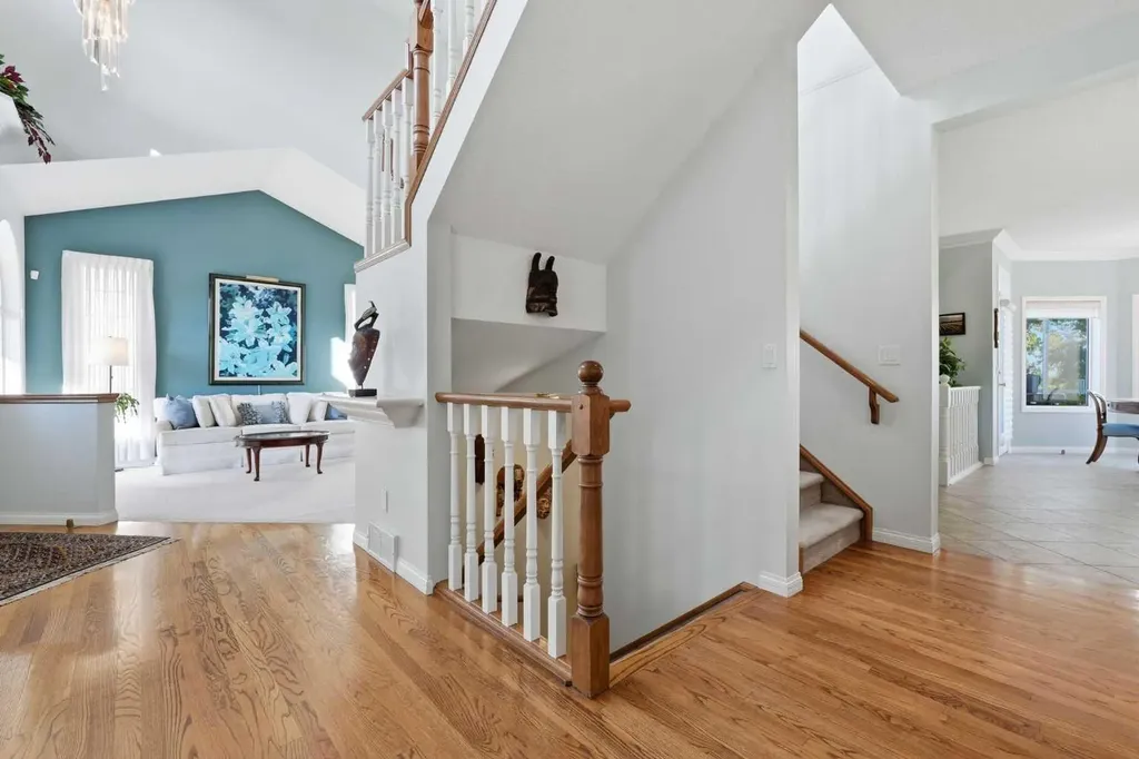 1649 Evergreen Hill SW Calgary AB T2Y 3B6