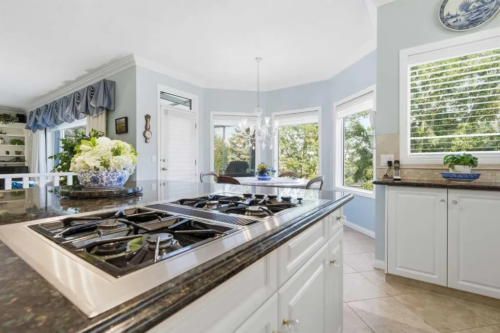 1649 Evergreen Hill SW Calgary AB T2Y 3B6