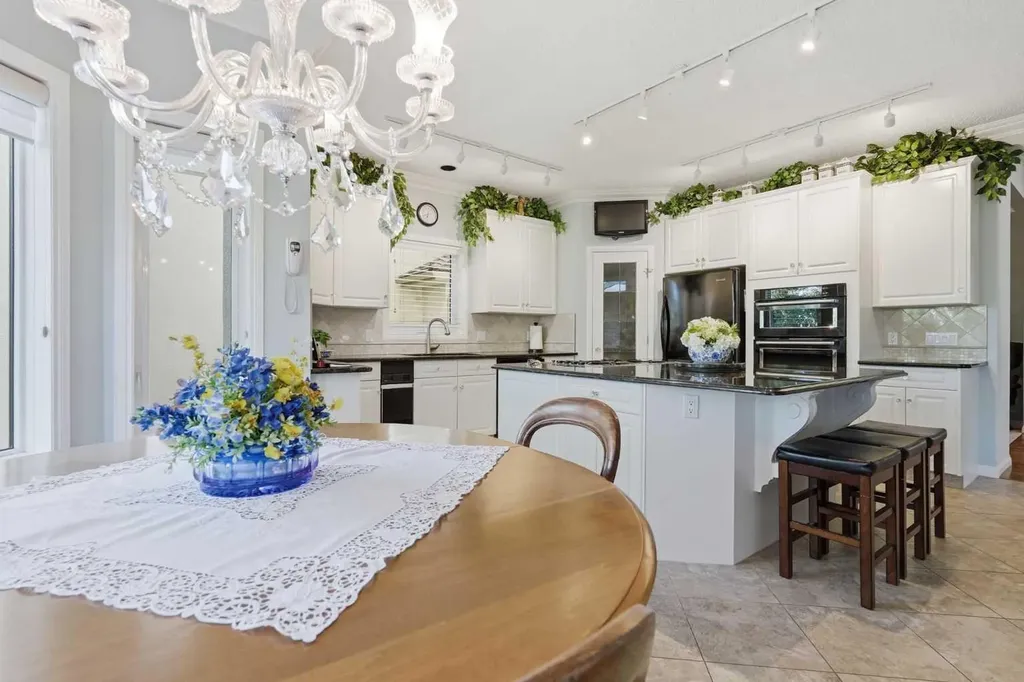 1649 Evergreen Hill SW Calgary AB T2Y 3B6