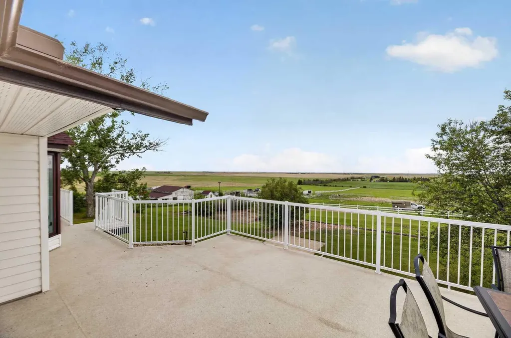 272098 Rge Road 282a Rural Rocky View County AB T4A 2Y4