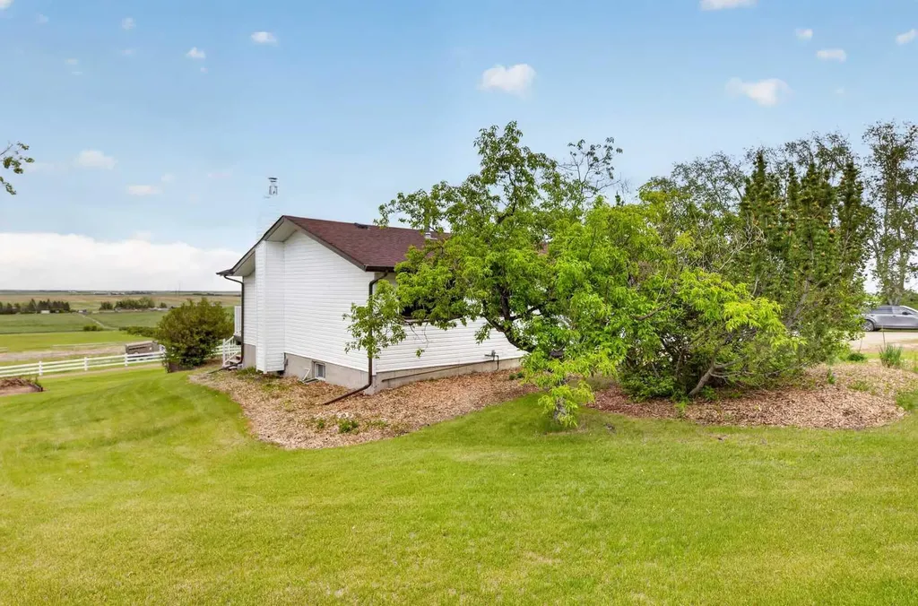 272098 Range Road 282a Rural Rocky View County AB T4A 2Y4