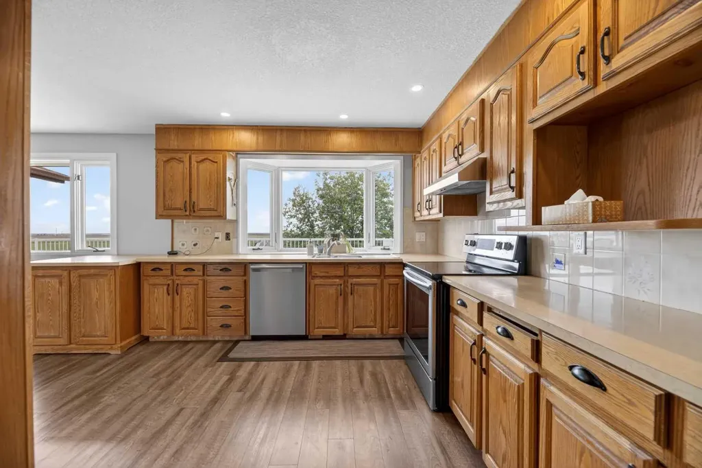 272098 Rge Road 282a Rural Rocky View County AB T4A 2Y4