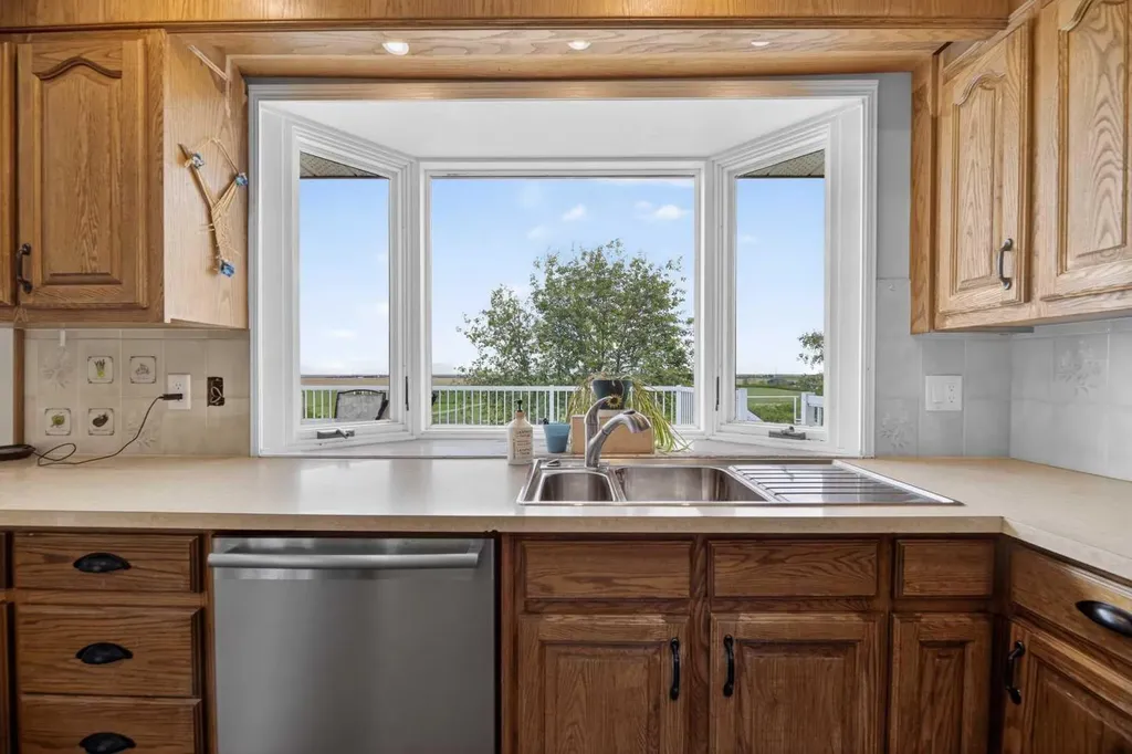 272098 Rge Road 282a Rural Rocky View County AB T4A 2Y4