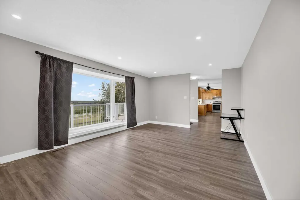 272098 Rge Road 282a Rural Rocky View County AB T4A 2Y4
