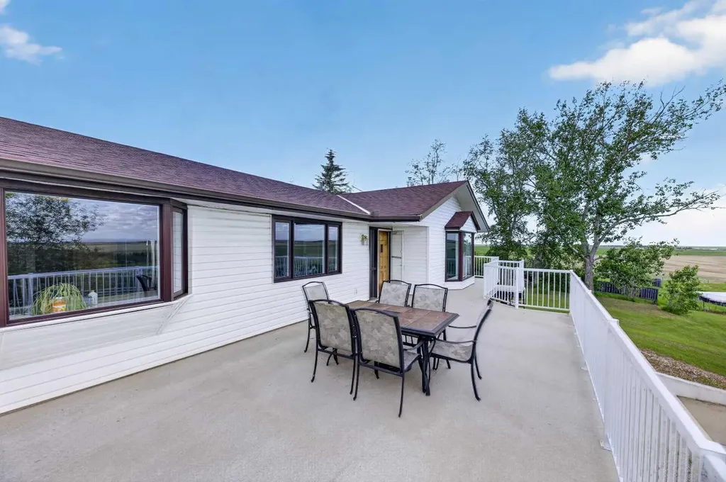 272098 Rge Road 282a Rural Rocky View County AB T4A 2Y4