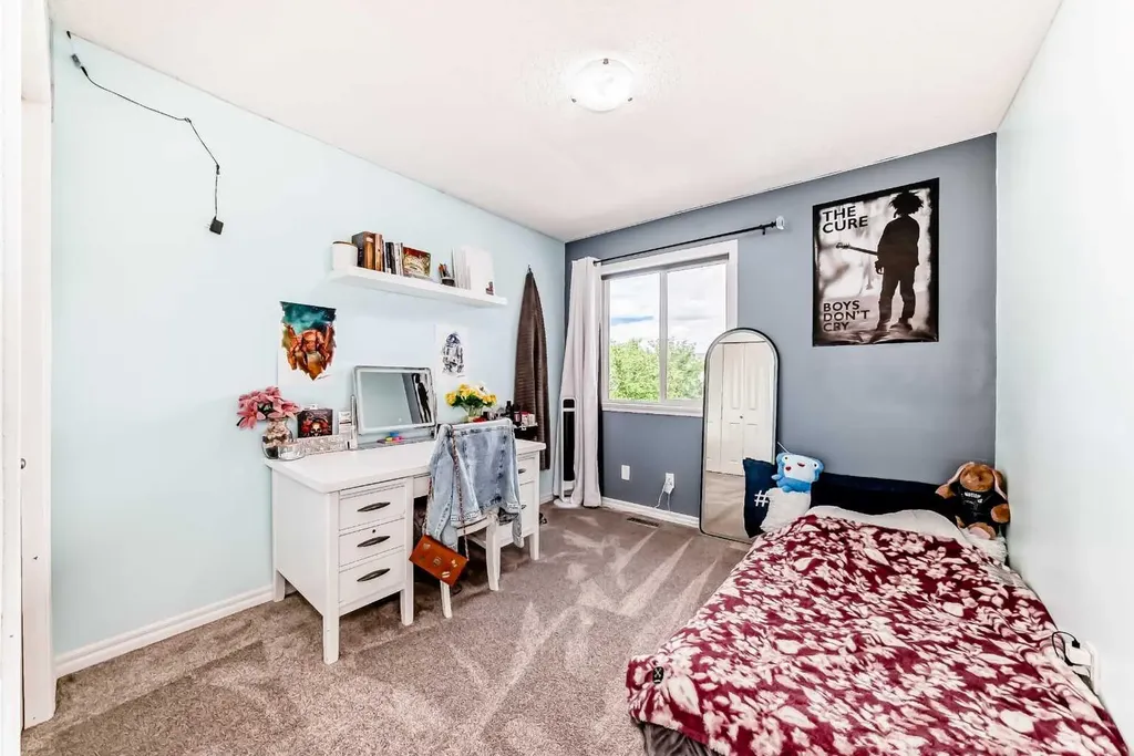 21 Mckinnon Street NW Langdon AB T0J 1X2