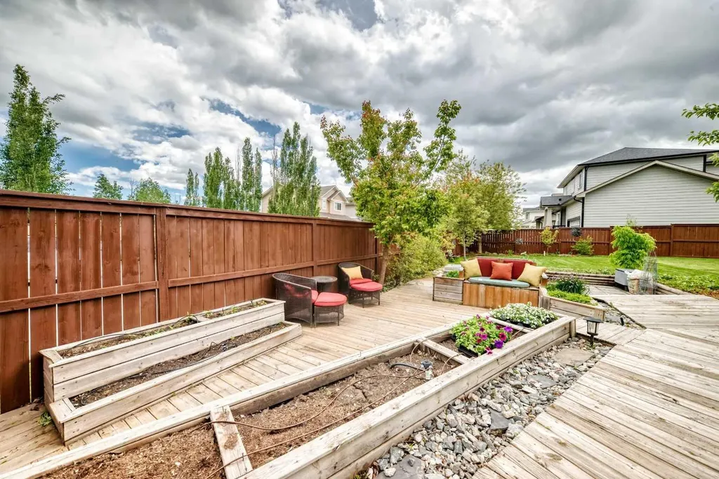 21 Mckinnon Street NW Langdon AB T0J 1X2