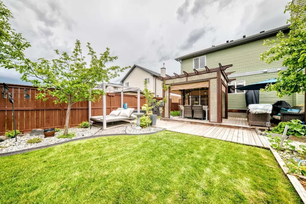 21 Mckinnon Street NW Langdon AB T0J 1X2