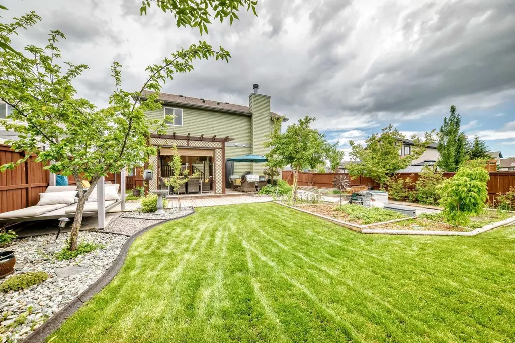 21 Mckinnon Street NW Langdon AB T0J 1X2