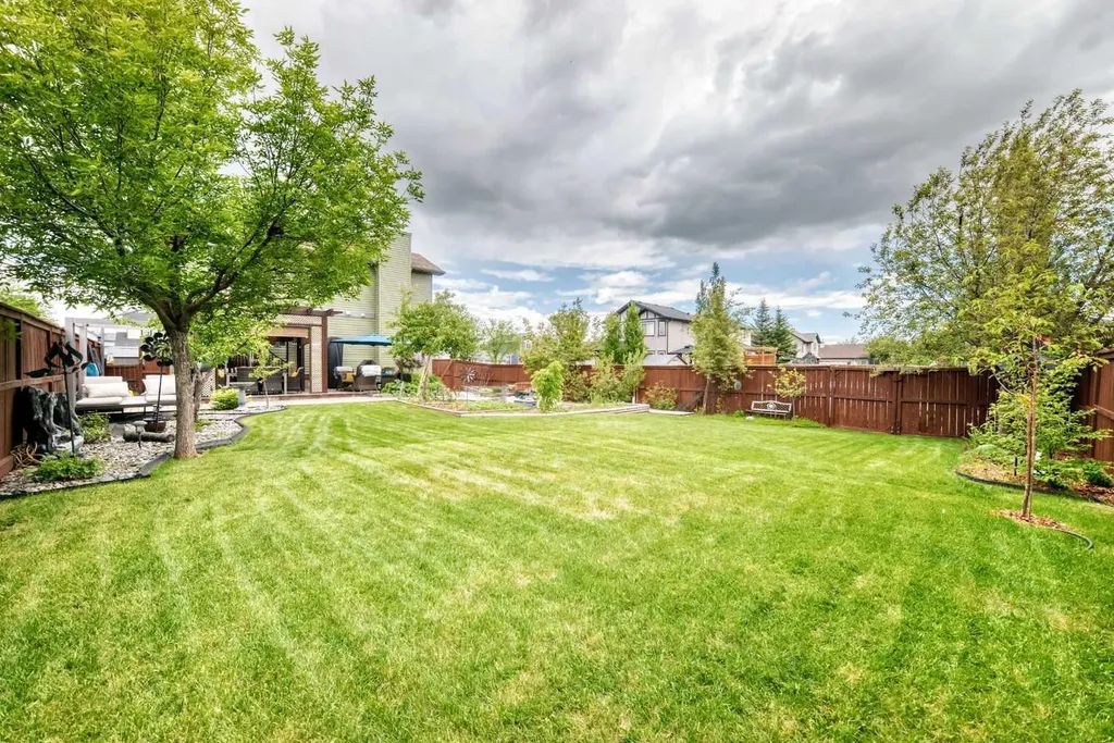 21 Mckinnon Street NW Langdon AB T0J 1X2