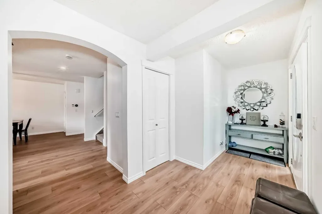 21 Mckinnon Street NW Langdon AB T0J 1X2