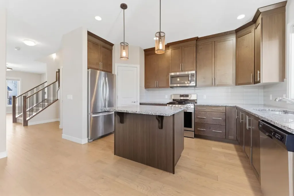 62 Fireside Circle Cochrane AB T4C0Z5