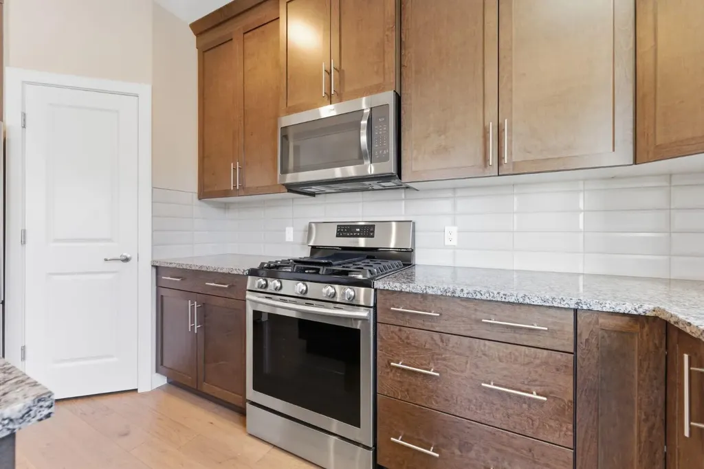 62 Fireside Circle Cochrane AB T4C0Z5