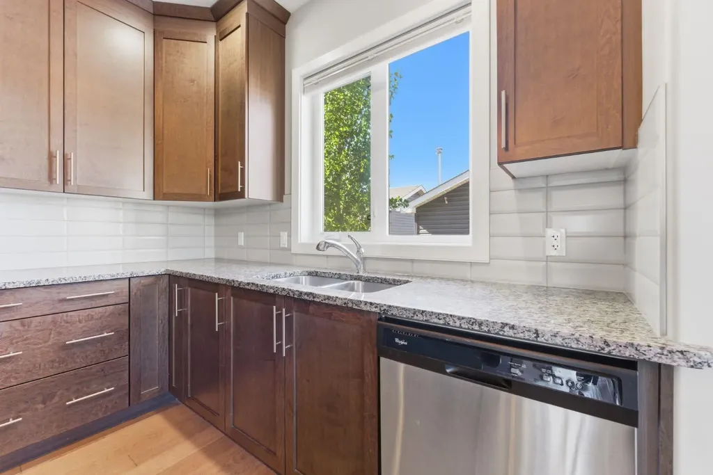 62 Fireside Circle Cochrane AB T4C0Z5