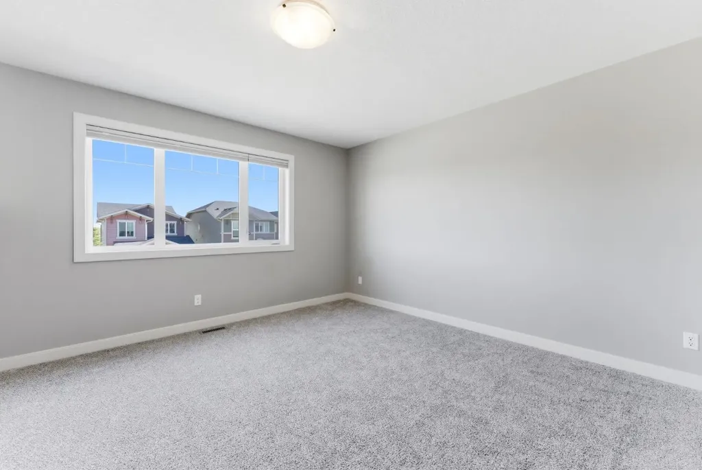 62 Fireside Circle Cochrane AB T4C0Z5