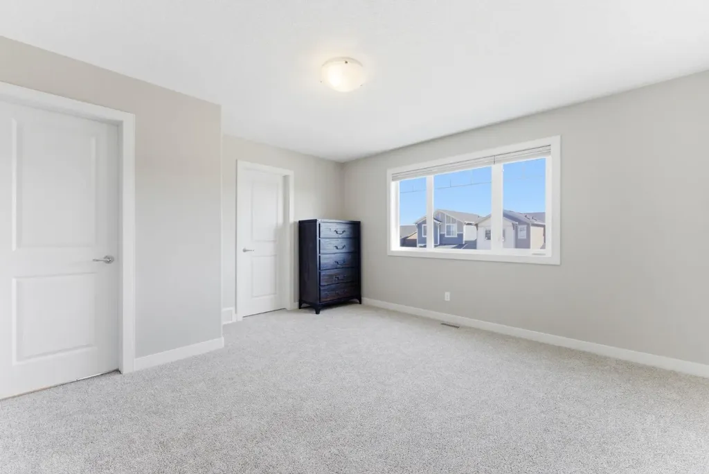 62 Fireside Circle Cochrane AB T4C0Z5