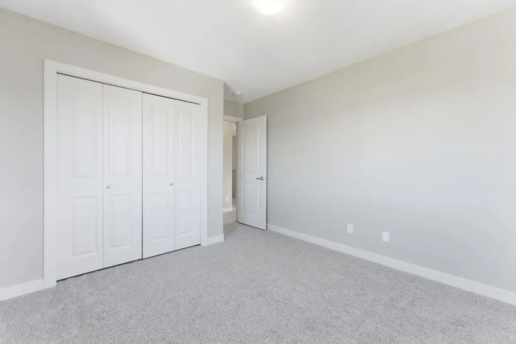 62 Fireside Circle Cochrane AB T4C0Z5