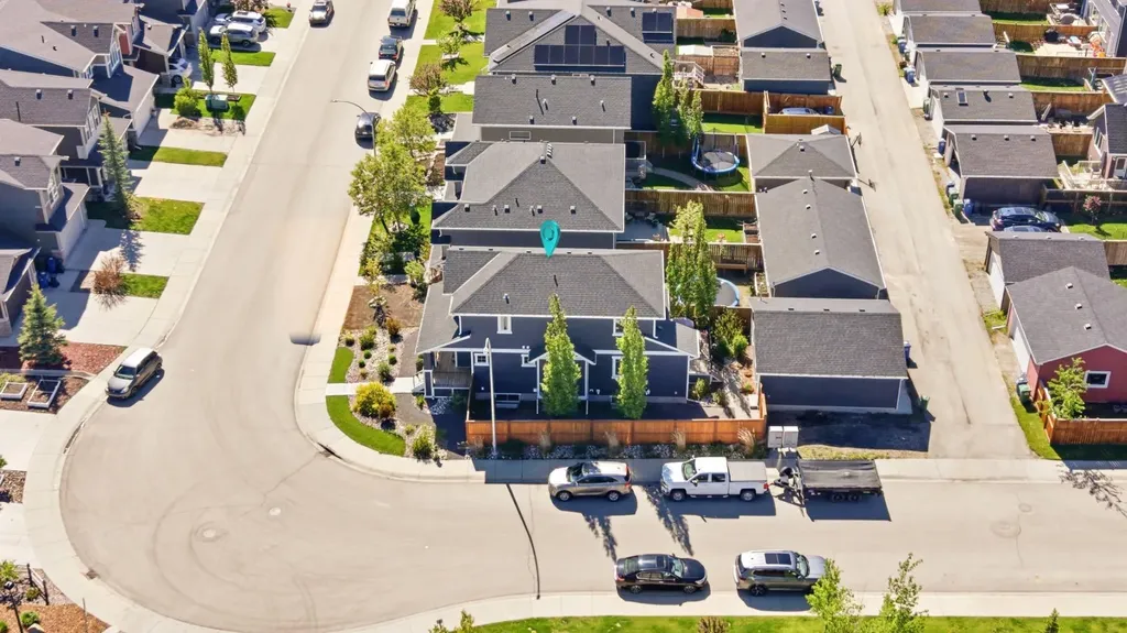62 Fireside Circle Cochrane AB T4C0Z5
