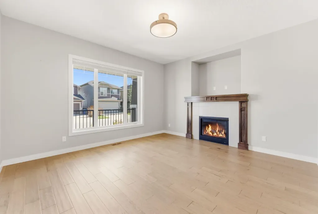 62 Fireside Circle Cochrane AB T4C0Z5