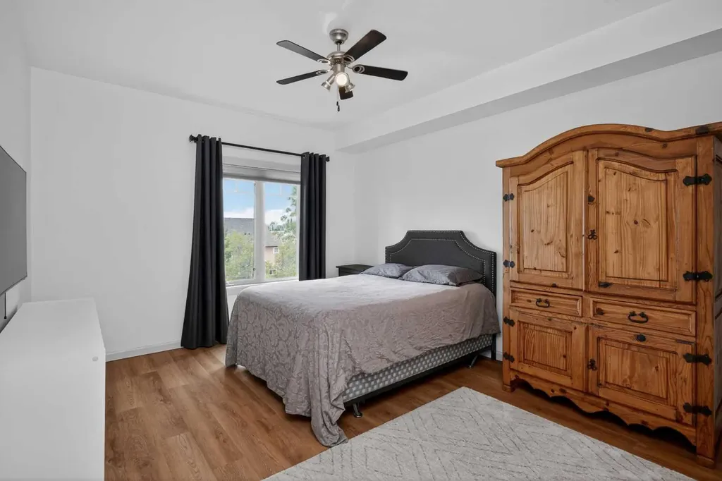 30 Cranfield Link SW Calgary AB T3M 0C4